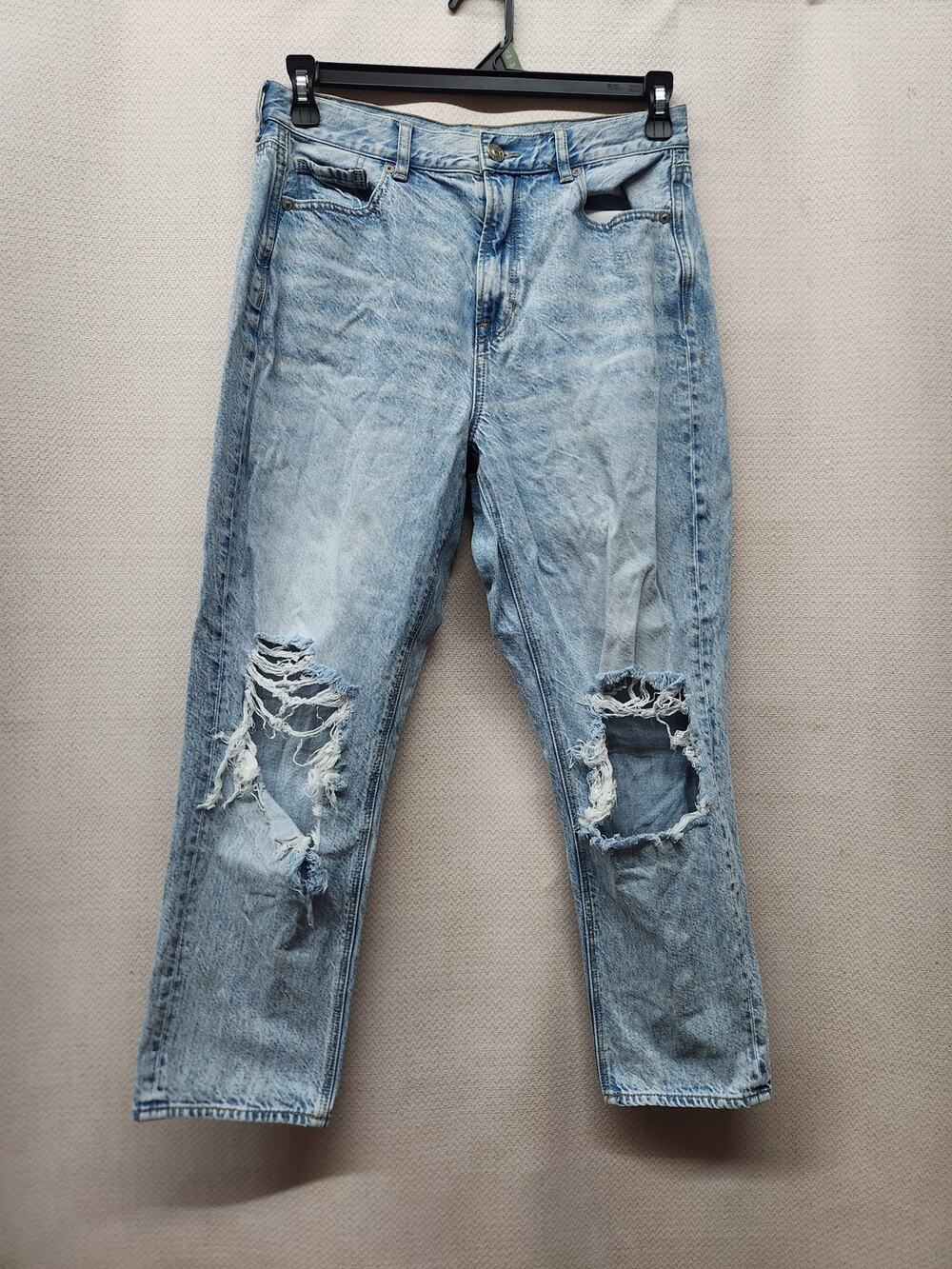 American Eagle Distressed Straight Leg Jeans